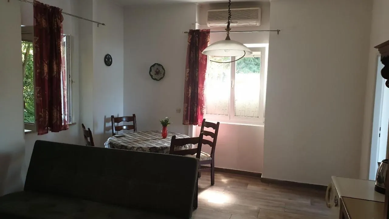Botanic Apartments Pula 0*,  Croatia